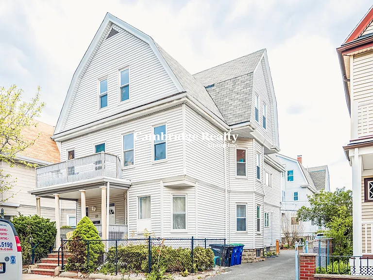 23 Wisconsin Ave #2T — Photo 15