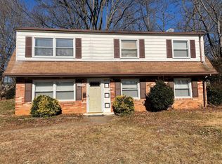 4604 Eastlawn Ave, Woodbridge, VA 22193