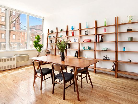 2nd image of 256 W 10th St APT 1B