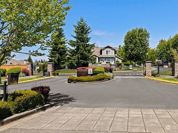 3rd image of 5909 Panorama Drive SE #9-103