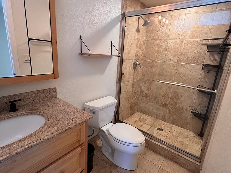31568 Agoura Rd #6 — Photo 36