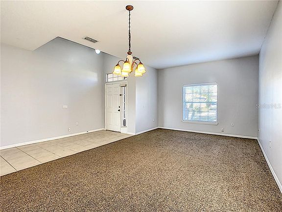 3rd image of 642 Hacienda Cir