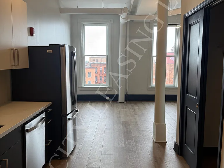 Hive @ 151 Saint Paul St — Photo 16