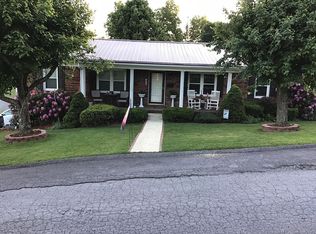 12 Rolling Hls, Princeton, WV 24740