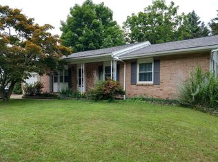 13 Spottswood Dr, Milton, PA