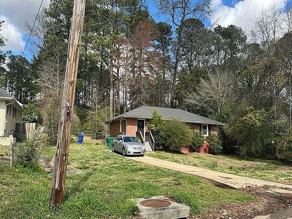 3rd image of 4390 Glenwood Pkwy