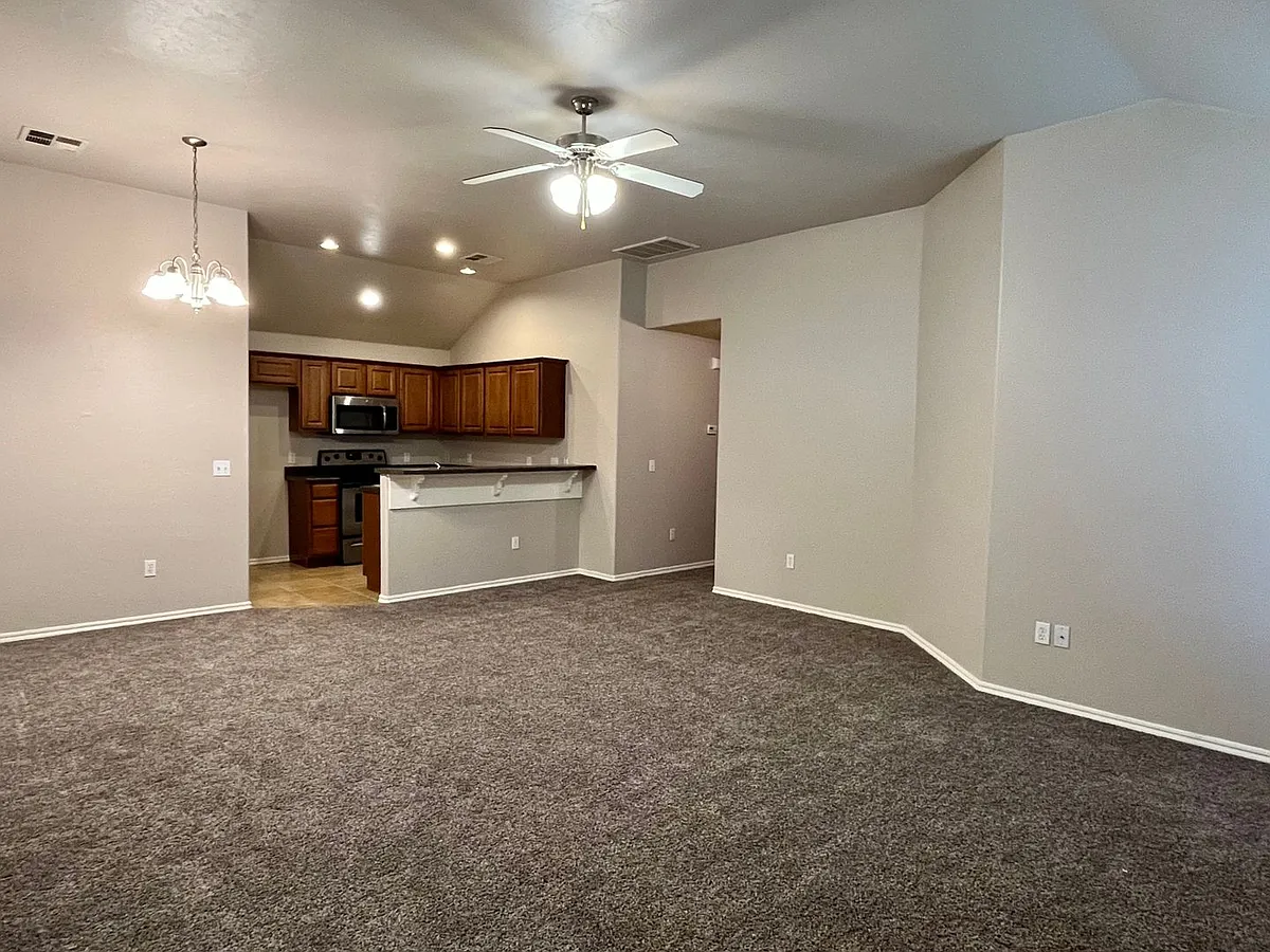 Building Photo - 1703 Everglade Ct