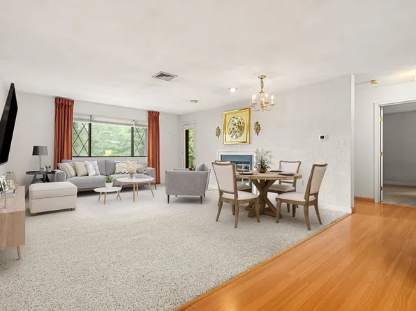 9 Thomas St Unit C5, Saugus, MA 01906