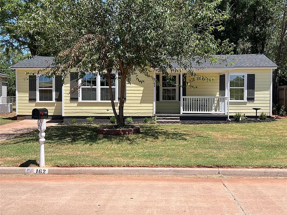 2nd image of 162 Blackburn Blvd