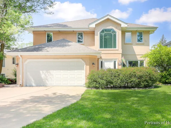 236 S Riverside Dr, Villa Park, IL 60181