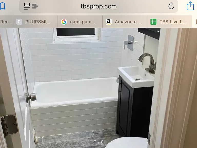 4220 N Clark St #1 — Photo 22
