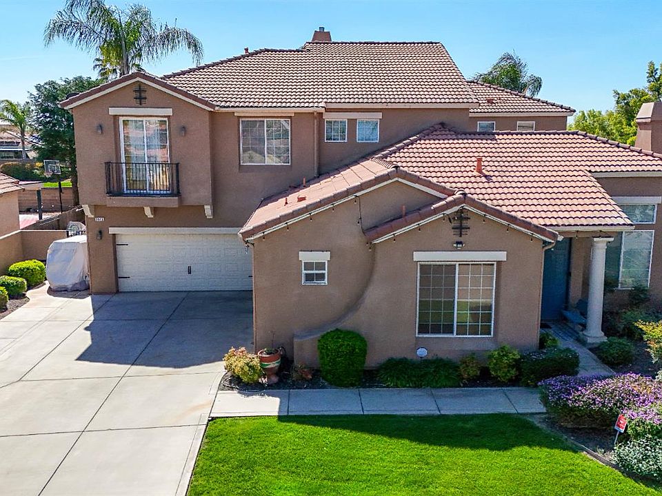 1st image of 8815 Laguna St