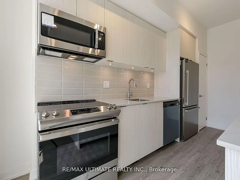 172 Clonmore Dr #3 — Photo 15