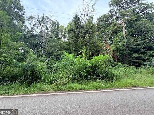 1st image of 318 Little River Trl NE