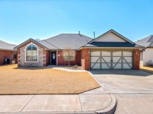 6409 93rd St, Lubbock, TX 79424
