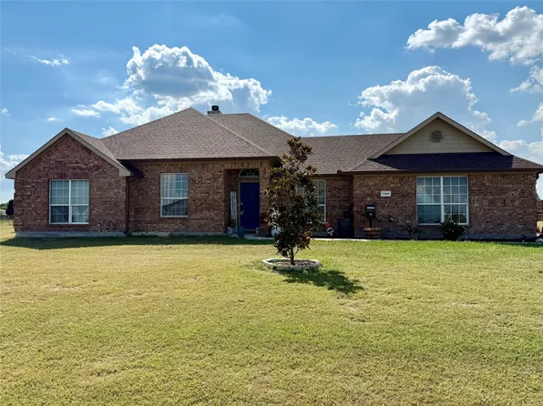 7341 Sandstone Dr, Sanger, TX 76266