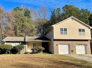 5896 Summerglen Ln, College Park, GA 30349