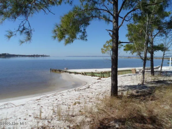 113 Staysail Lane, Beaufort, NC 28516