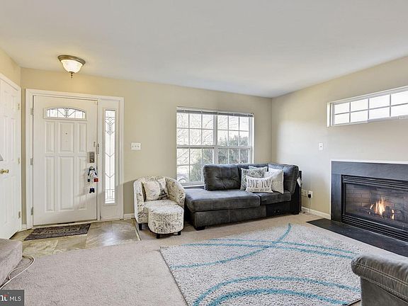 3rd image of 208 Saint Justin Dr