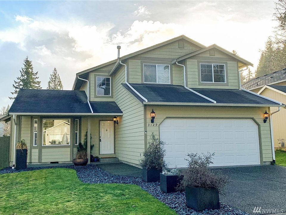 1st image of 3129 Sword Fern Dr NW