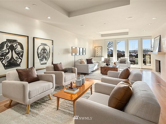 4th image of 129 3rd Avenue #403