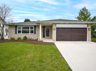 (Undisclosed Address), West Chicago, IL 60185