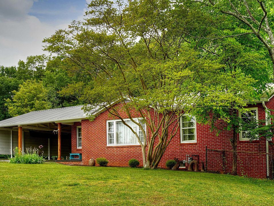 1st image of 655 Roberts Cir