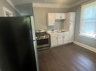 8232 S Marquette Ave #2, Chicago, IL 60617
