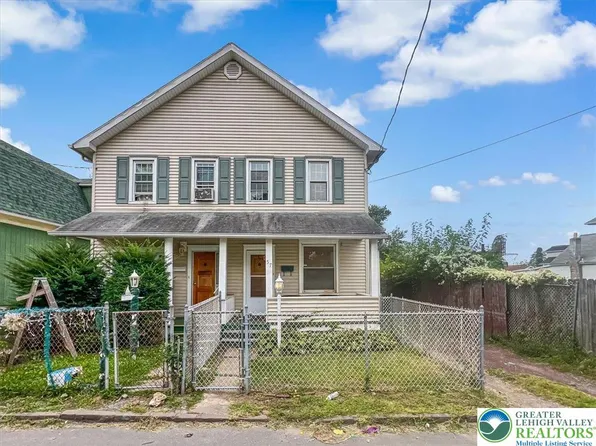 57 Dodson Ln, Wilkes Barre, PA 18702