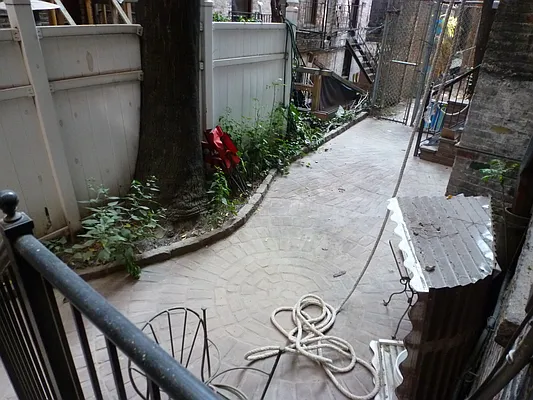 Rented by (Legacy) NY Quality Living Uptown | media 12