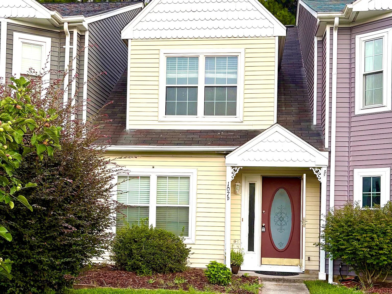 2 bed, 1.5 bath, 1210 sqft, $1,850 — Photo 1