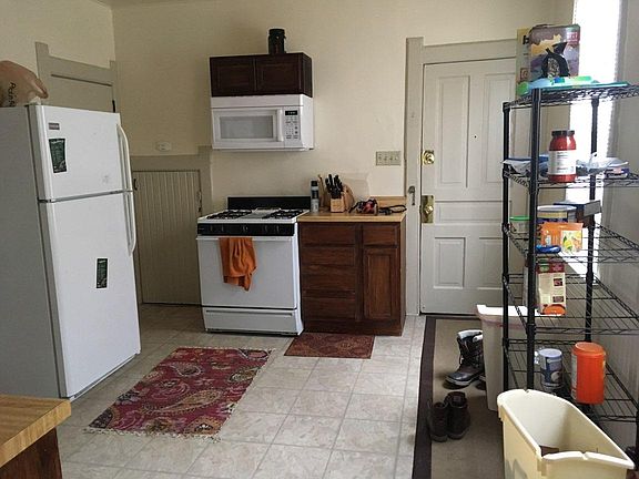4th image of 1755 N Arlington Pl #2