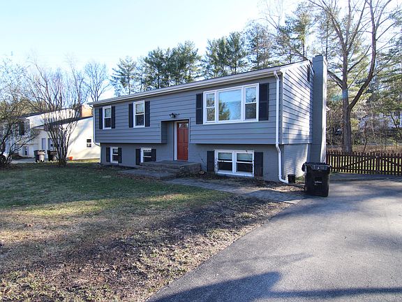 2nd image of 2716 Tanglewood Dr