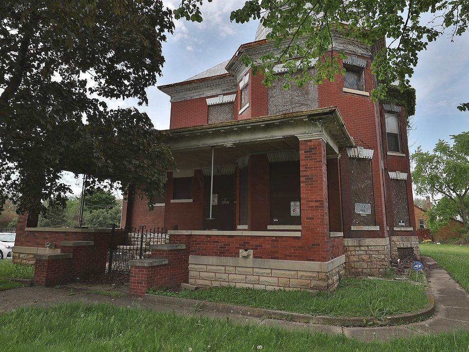 609 E Cass St, Joliet, IL 60432 Zillow