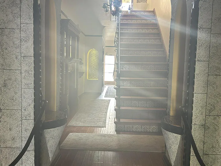 420 S Detroit St #3 — Photo 6