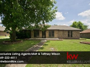 2104 Cornwall Ln, Sachse, TX 75048