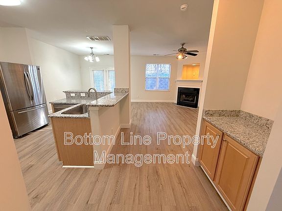 5th image of 10965 Princeton Village Dr