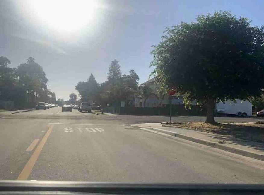 Exterior Neighborhood (street photo)