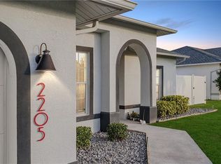 2205 SW 19th Pl, Cape Coral, FL 33991