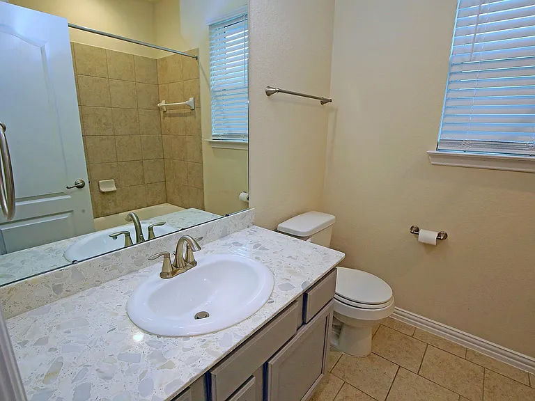 13346 Pecan Trails Dr — Photo 5
