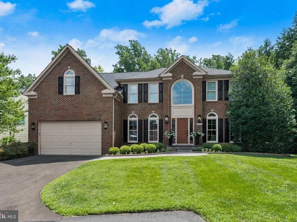 8417 Roberts Rd, Ellicott City, MD 21043