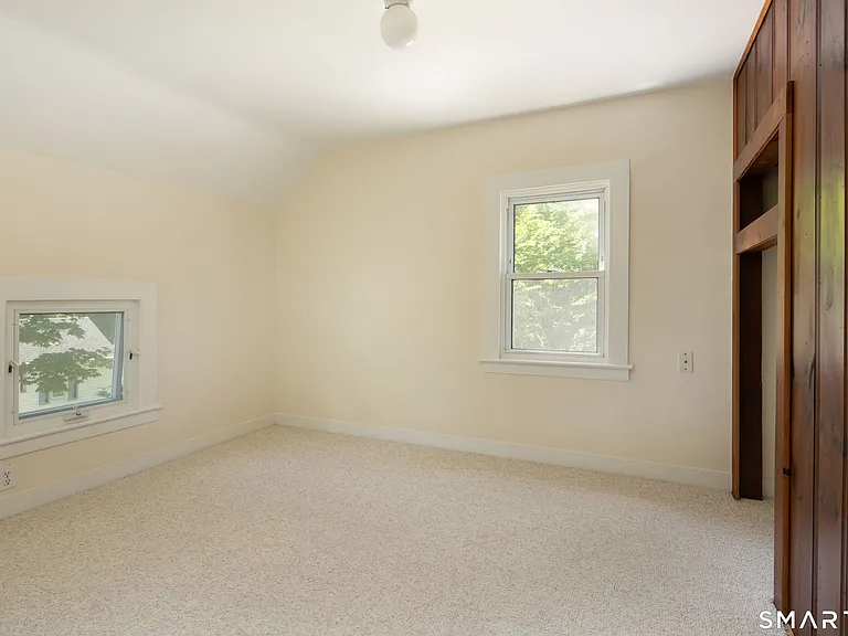 142 Factory St — Photo 16