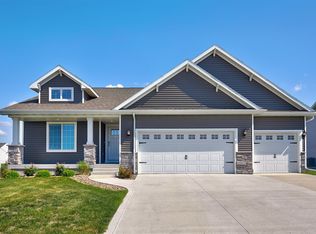 2414 NW 43rd St, Ankeny, IA 50023