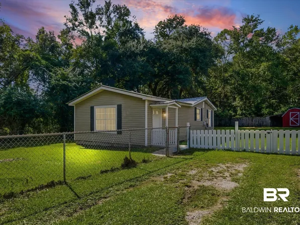 9750 Hodge Nursery Rd, Irvington, AL 36544