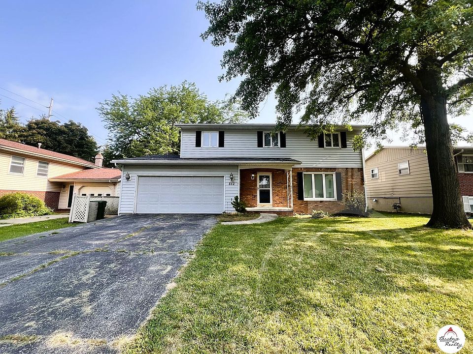 1st image of 852 Standish Dr