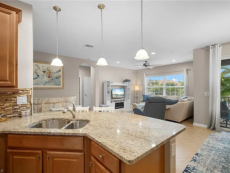 23520 Alamanda Dr #202 — Photo 16