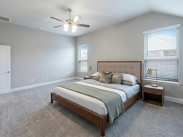 332 Mary Dr — Photo 10