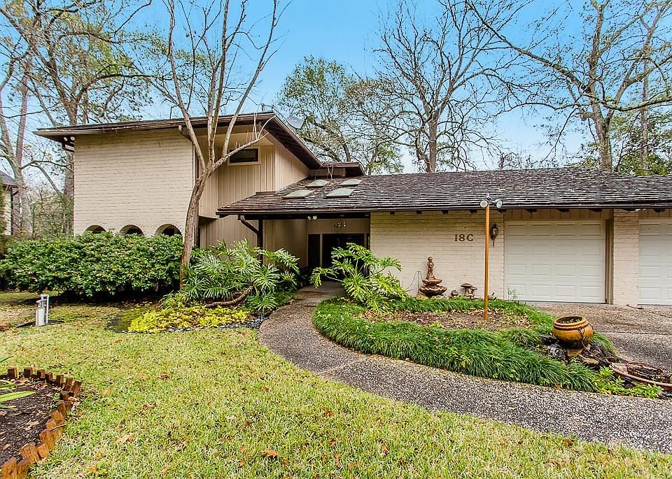 1st image of 18C E Shady Ln