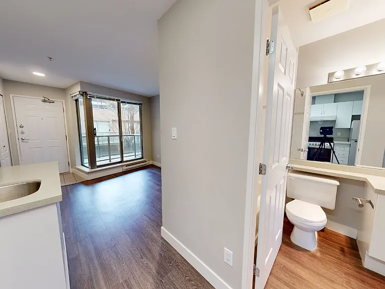 1028 Alberni St #406 — Photo 5