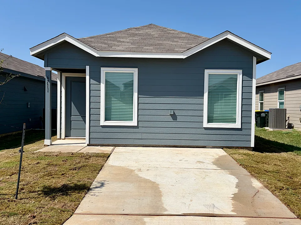 6711 Chert Chase